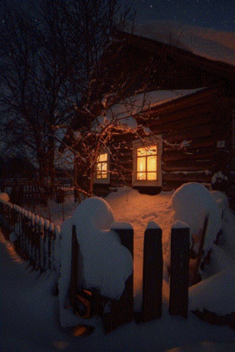 Зимний вечер - забор, свет в окнах, сугробы, дом - предпросмотр