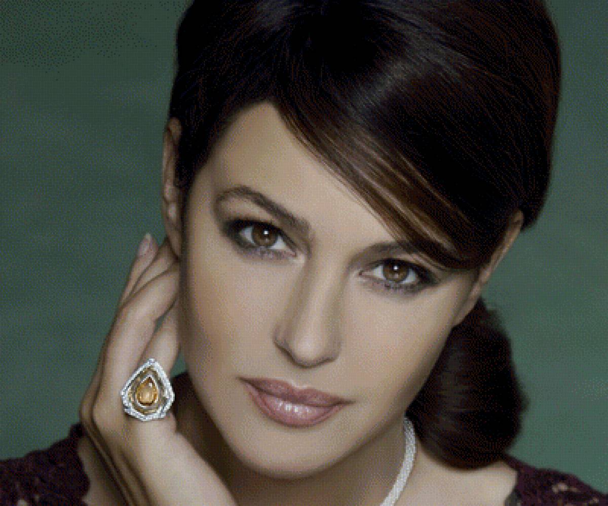 моника белуччи - предпросмотр