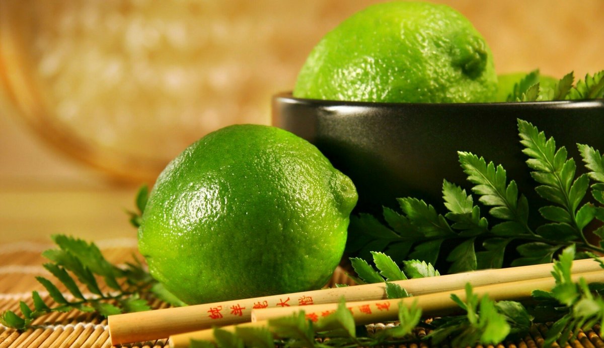 Лайм - фрукты, лайм - оригинал