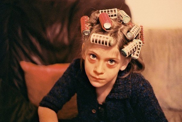 Девочка в бигудях - оригинал