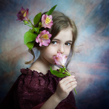 Оригинал схемы вышивки «Девочка с цветком» (№1895682)