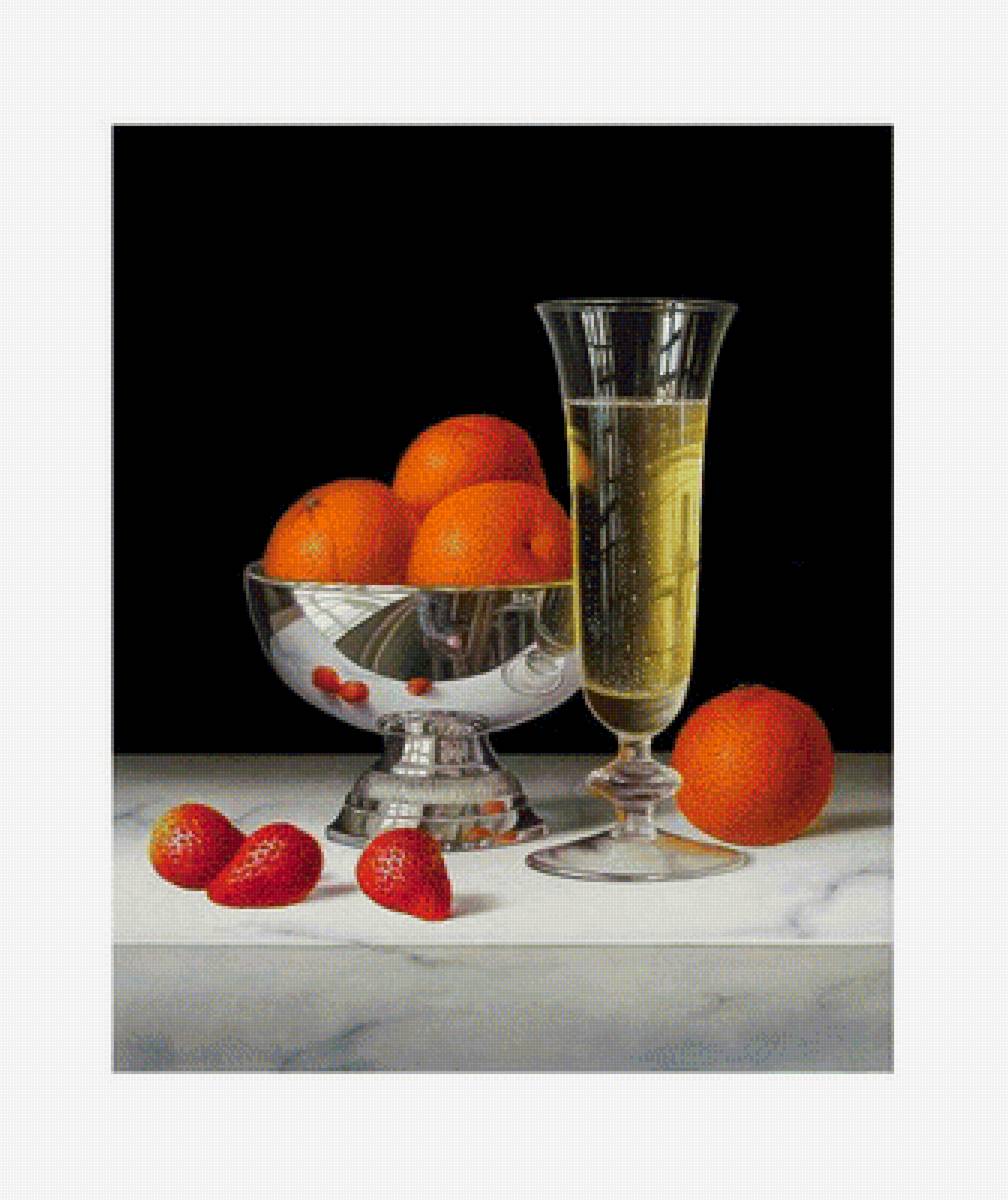 Натюрморт - апельсины, бокал, клубника - предпросмотр