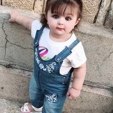 Схема вышивки «Красотка»