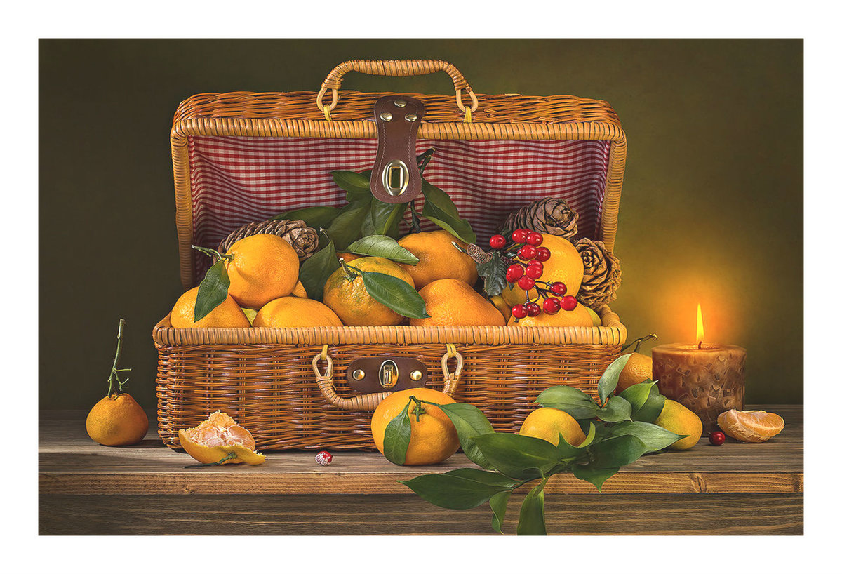 Сундучок с мандаринами. - фрукты, сундук, свеча., мандарины - оригинал