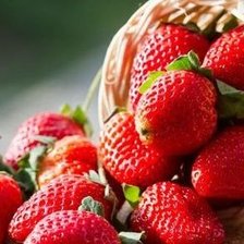 Схема вышивки «клубничка 2»