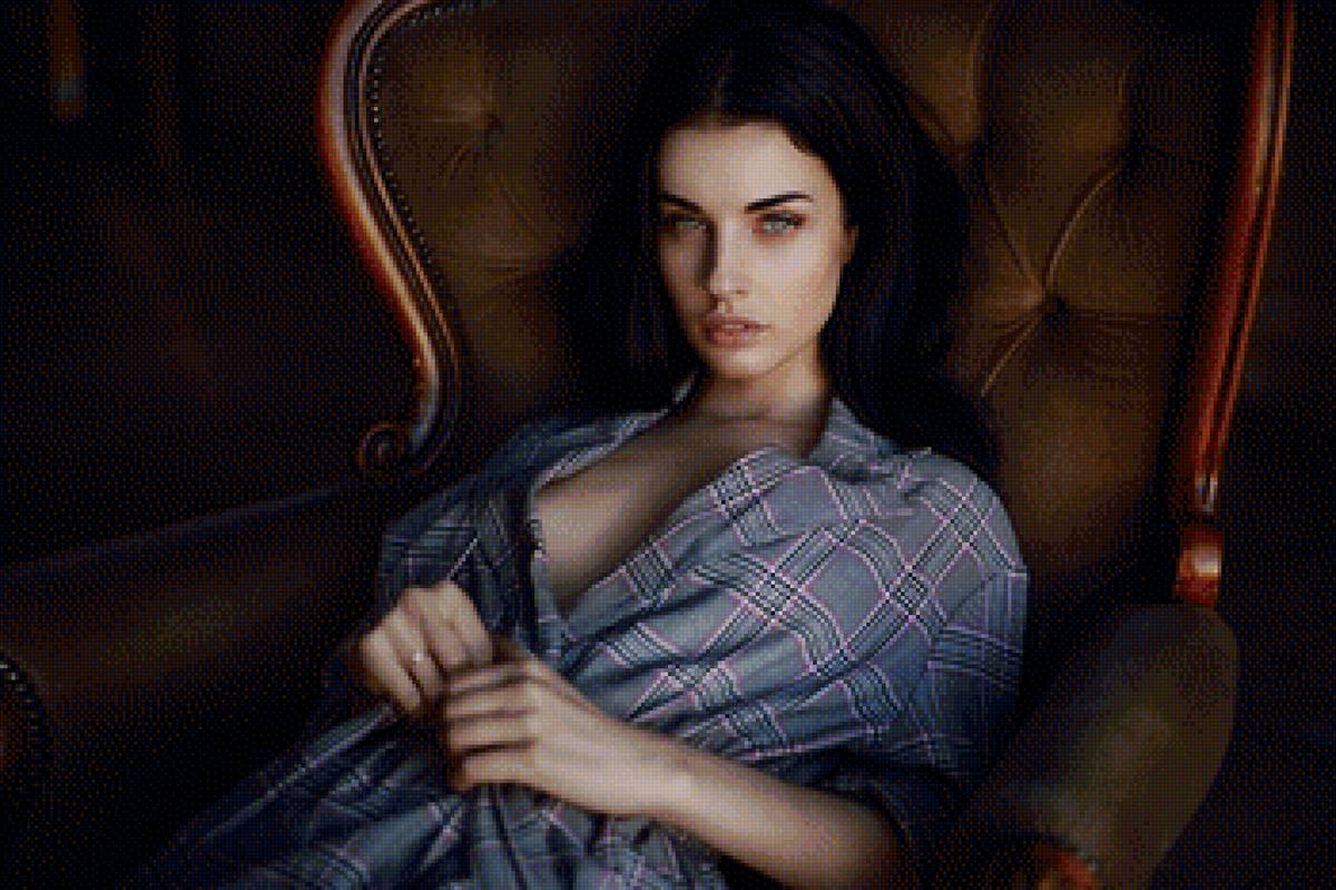 Дмитрий Архара,Девушка в кресле - брюнетка в кресле - предпросмотр