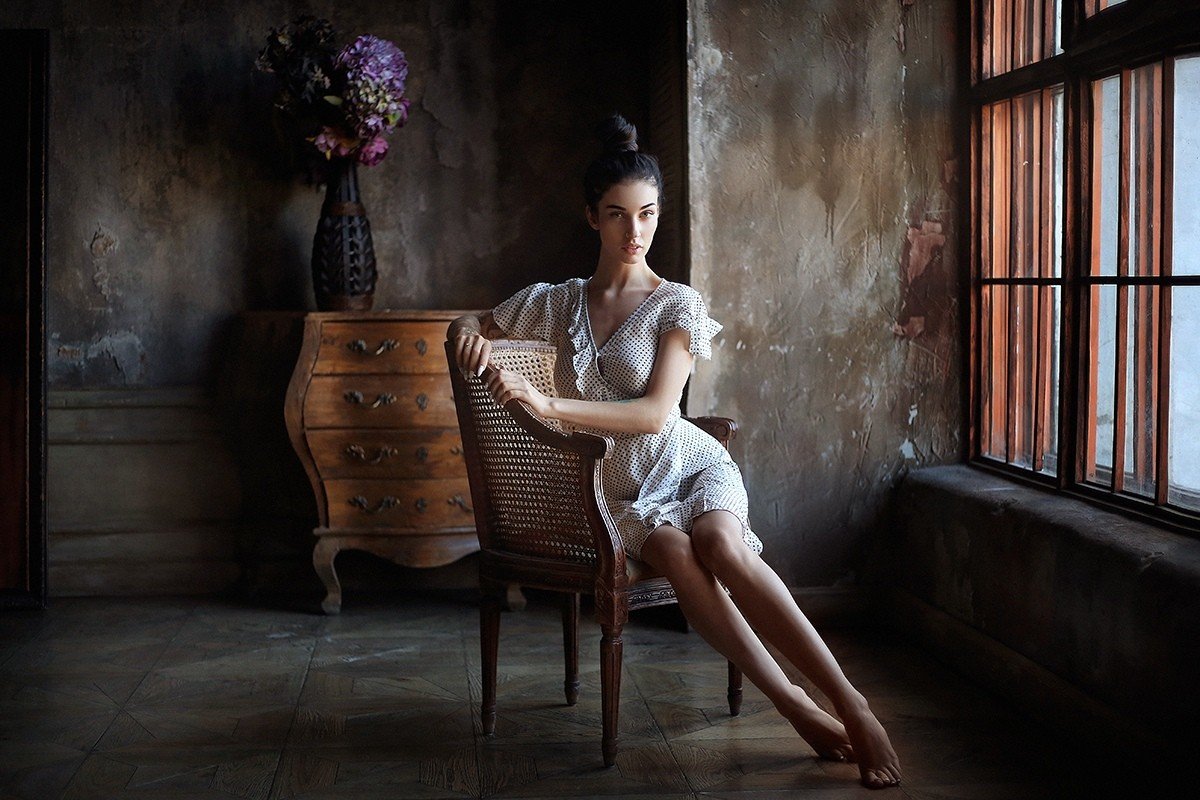 Дмитрий Архара - девушка у окна - оригинал