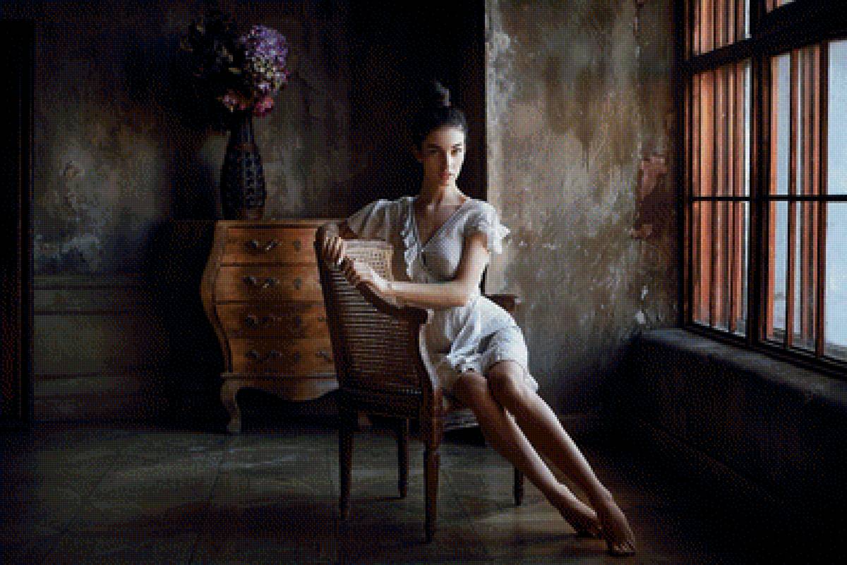 Дмитрий Архара - девушка у окна - предпросмотр