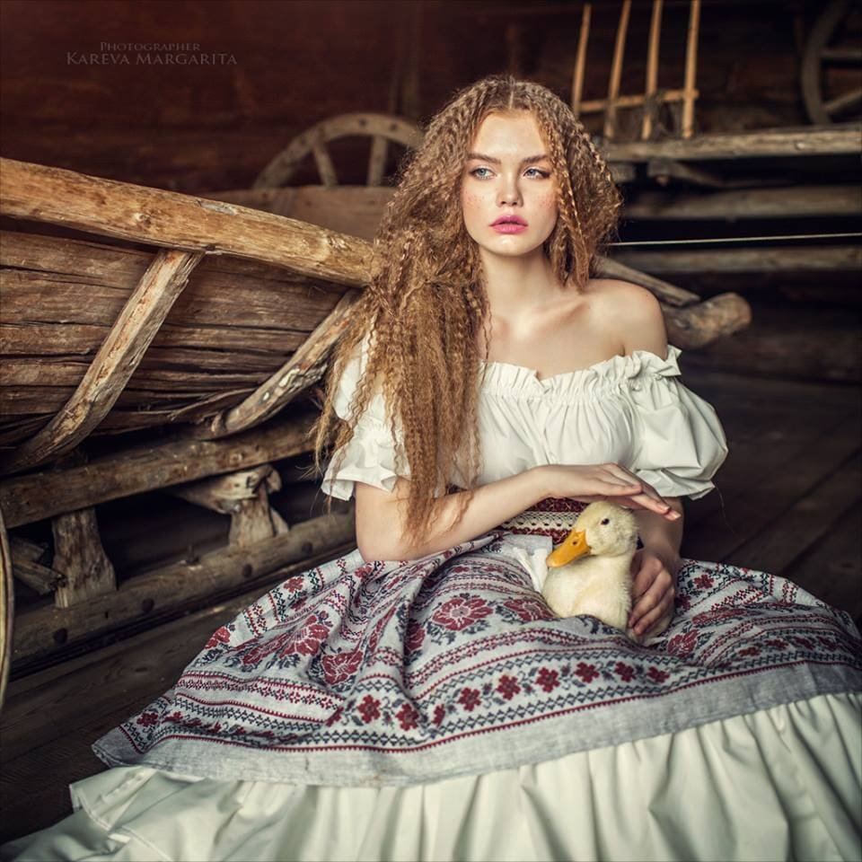 Маргарита Карева - девушка с гусем, крестьянка - оригинал