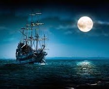 Луна и корабль