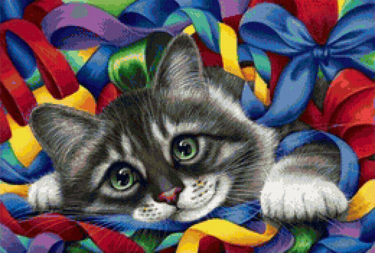 После карнавала - кошка, ленты разноцветные, кот - предпросмотр