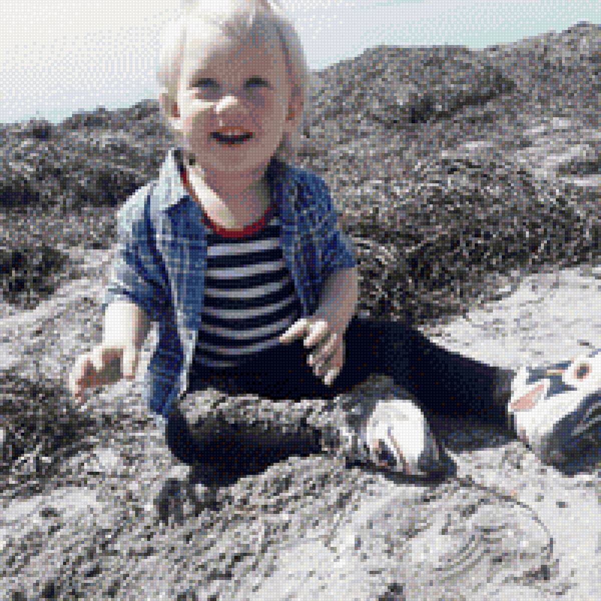 Малыш на берегу моря - пляж., море, ребенок - предпросмотр