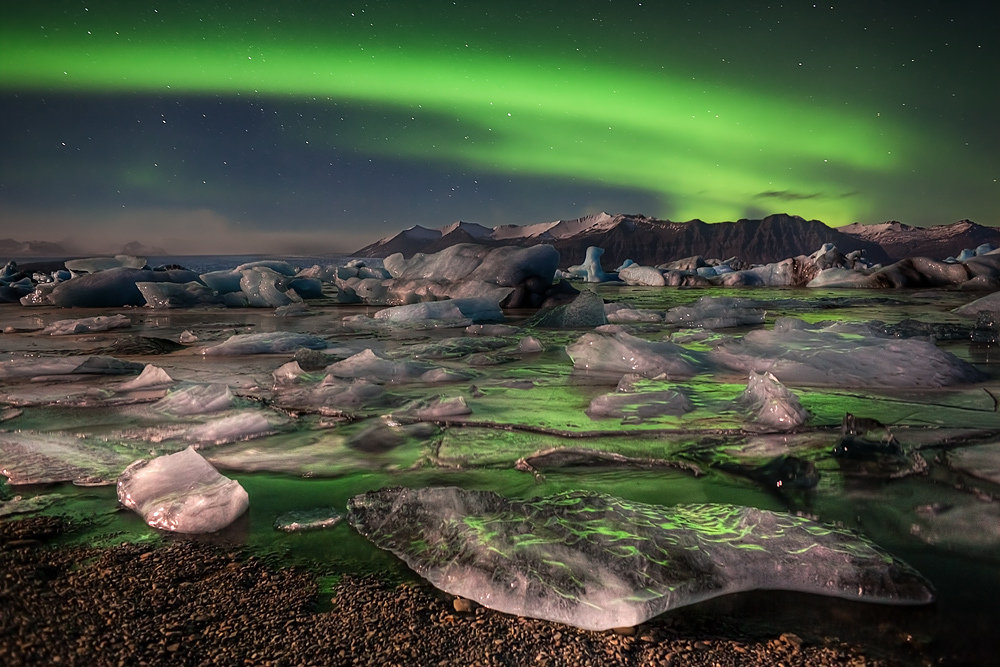 Северное сияние над Исландией - природа, северное сияние - оригинал