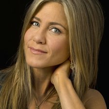 Дженнифер Энистон