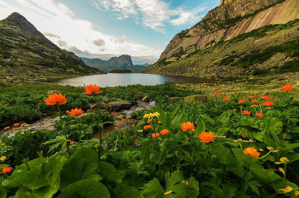 озеро - горы, озеро природа - оригинал