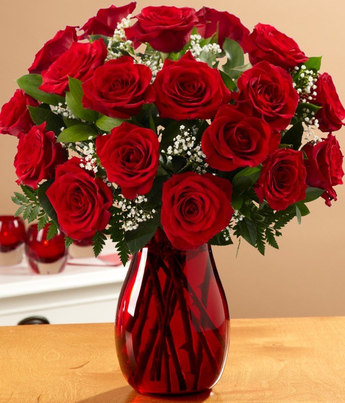 Розы в вазе - красные, розы - оригинал