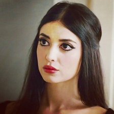 Схема вышивки «Красотка»