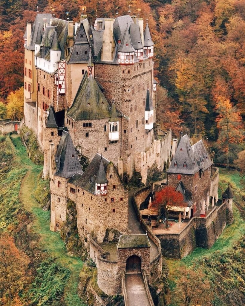 Замок - особняки, замки - оригинал