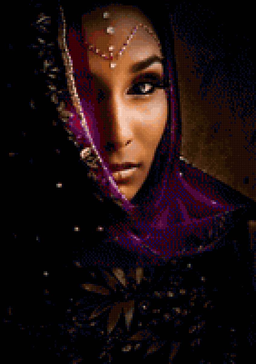 Девушка в фиолетовом платке - предпросмотр