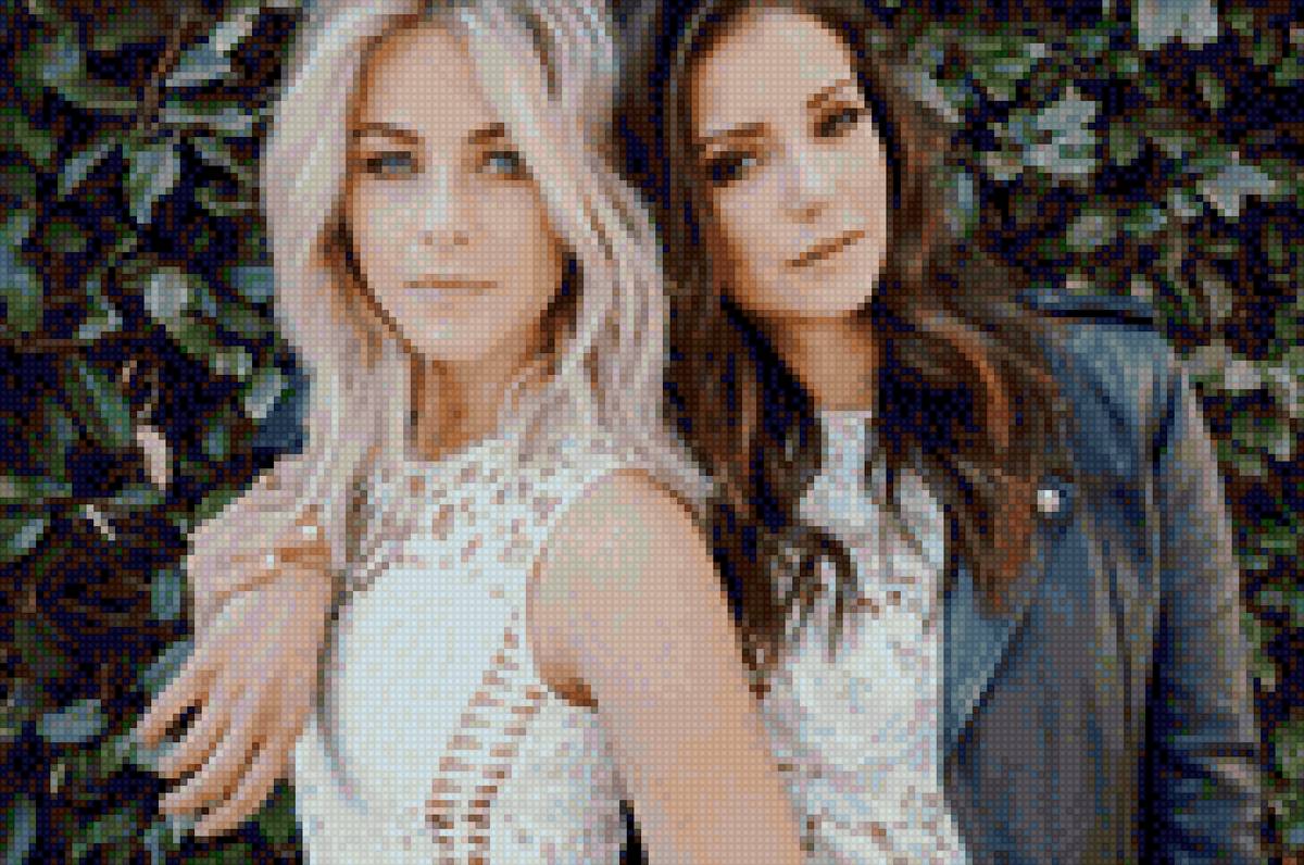 Нина Добрев с подругой - добрев, нина, подруга - предпросмотр