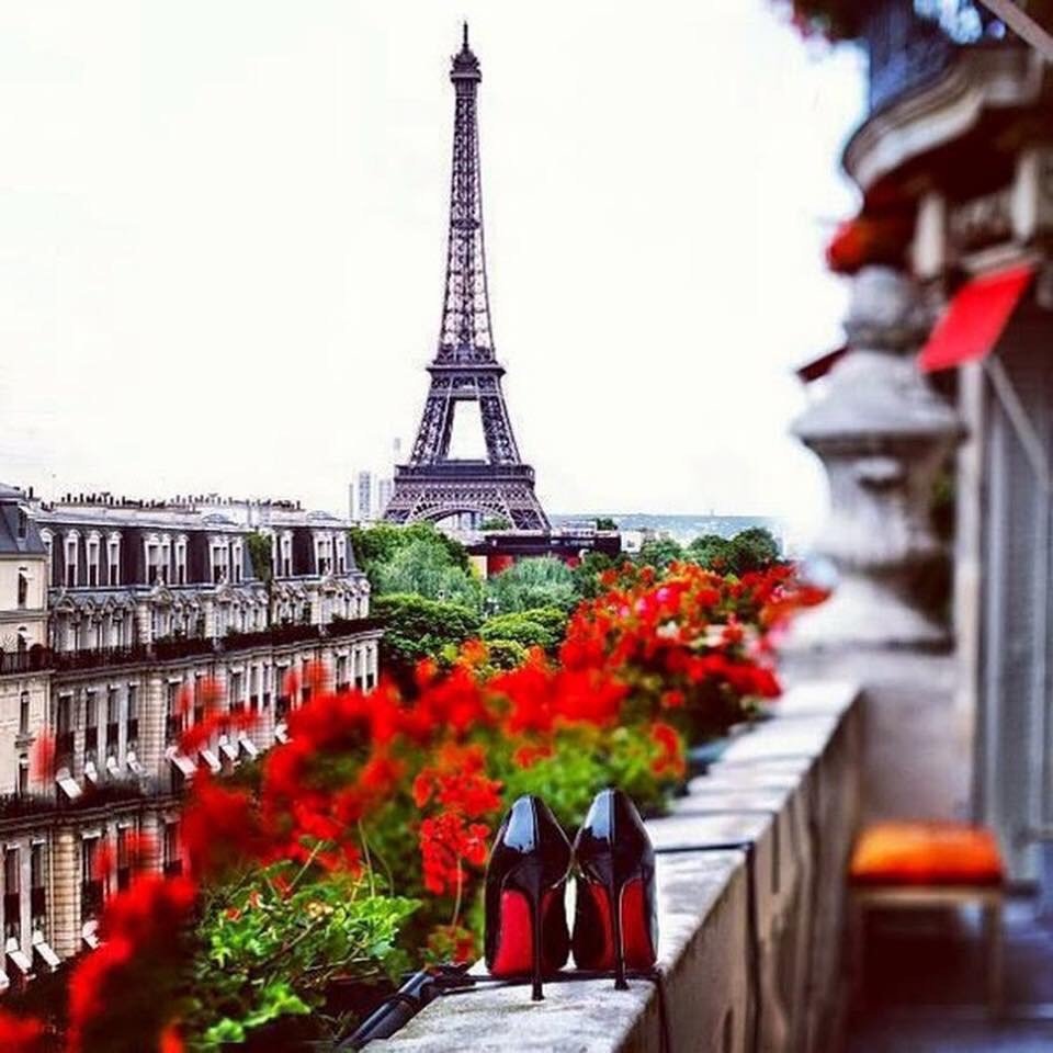 париж - красный, монохром, париж - оригинал