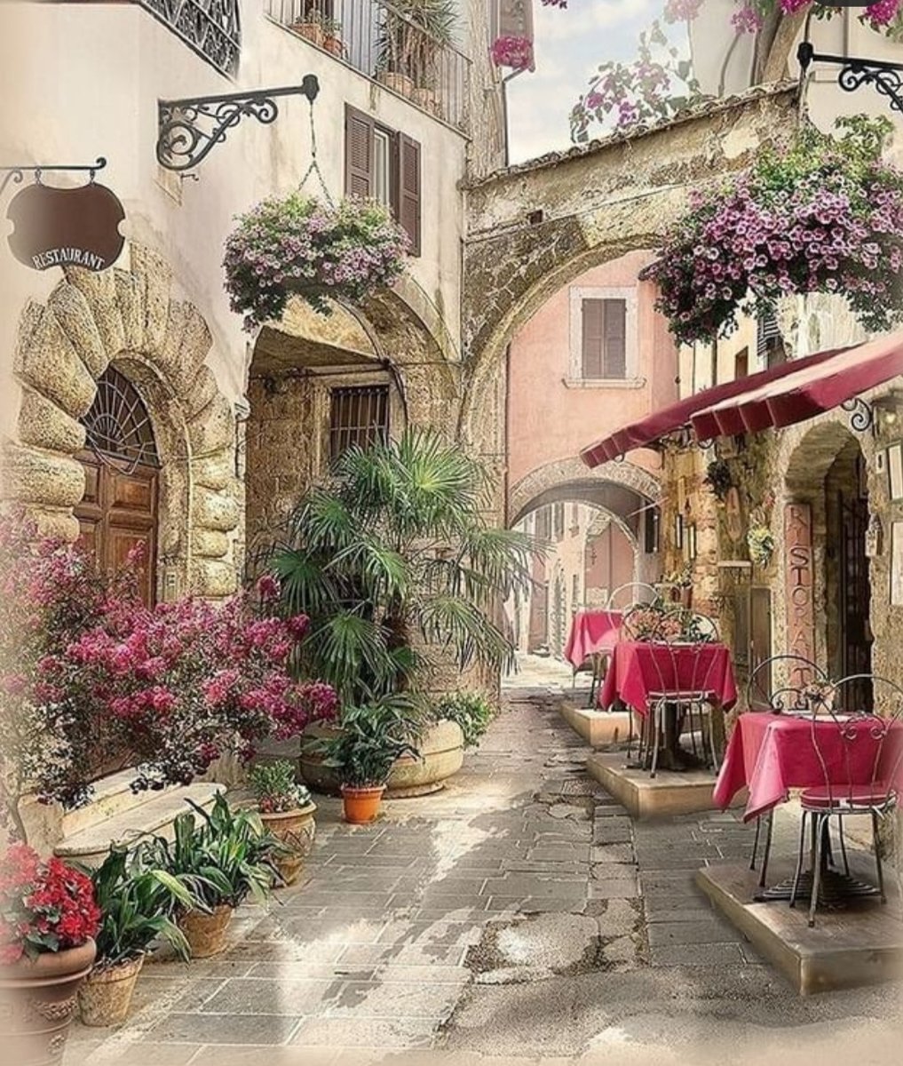 Старая улочка - дом, улица, цветы, кафе - оригинал