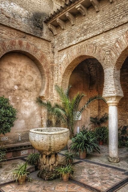 дворик с аркой - дворик - оригинал