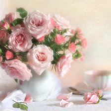 Розовый букет роз