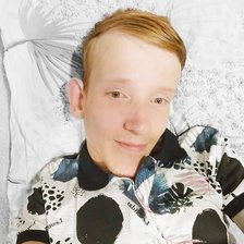 Схема вышивки «Мальчик в белой рубашке»