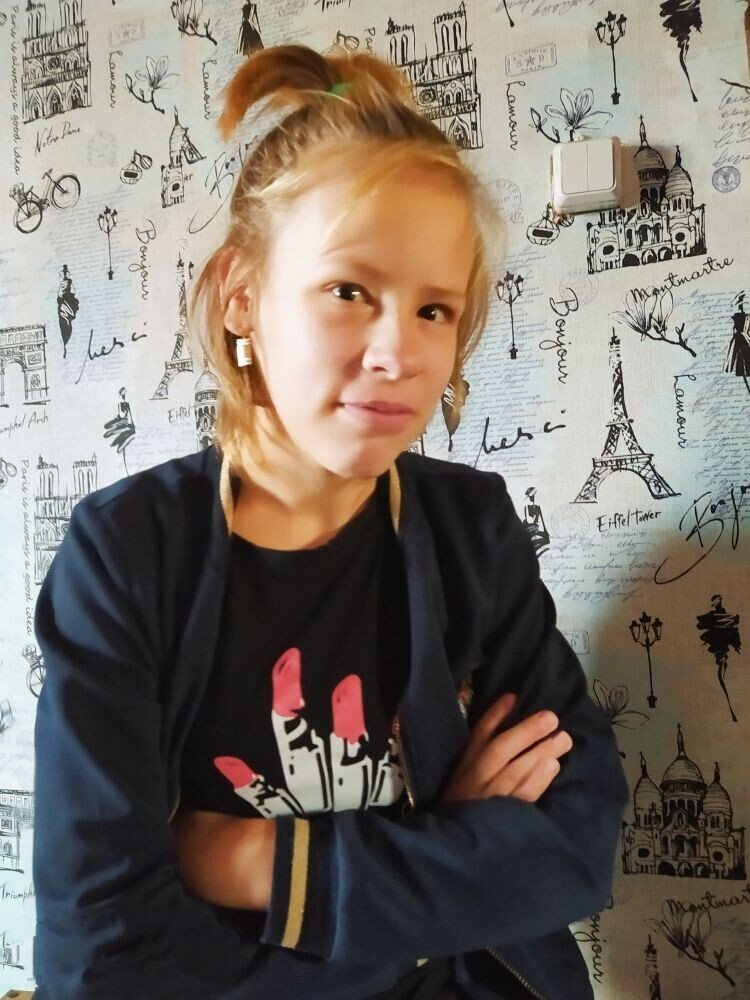 Скромная девочка - оригинал