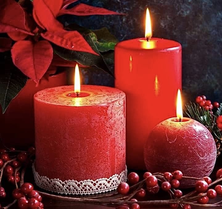 Красные свечи - новогодние украшения, рождество - оригинал