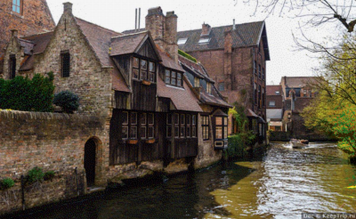 Старый город - канал, город - предпросмотр