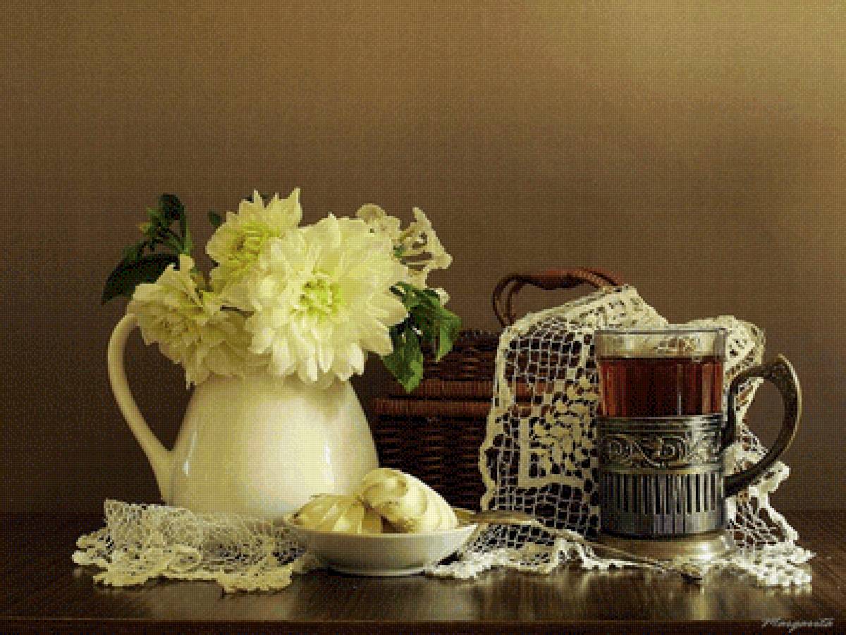 Чай с зефиром - зефир, цветы, чай, натюрморт, букет - предпросмотр