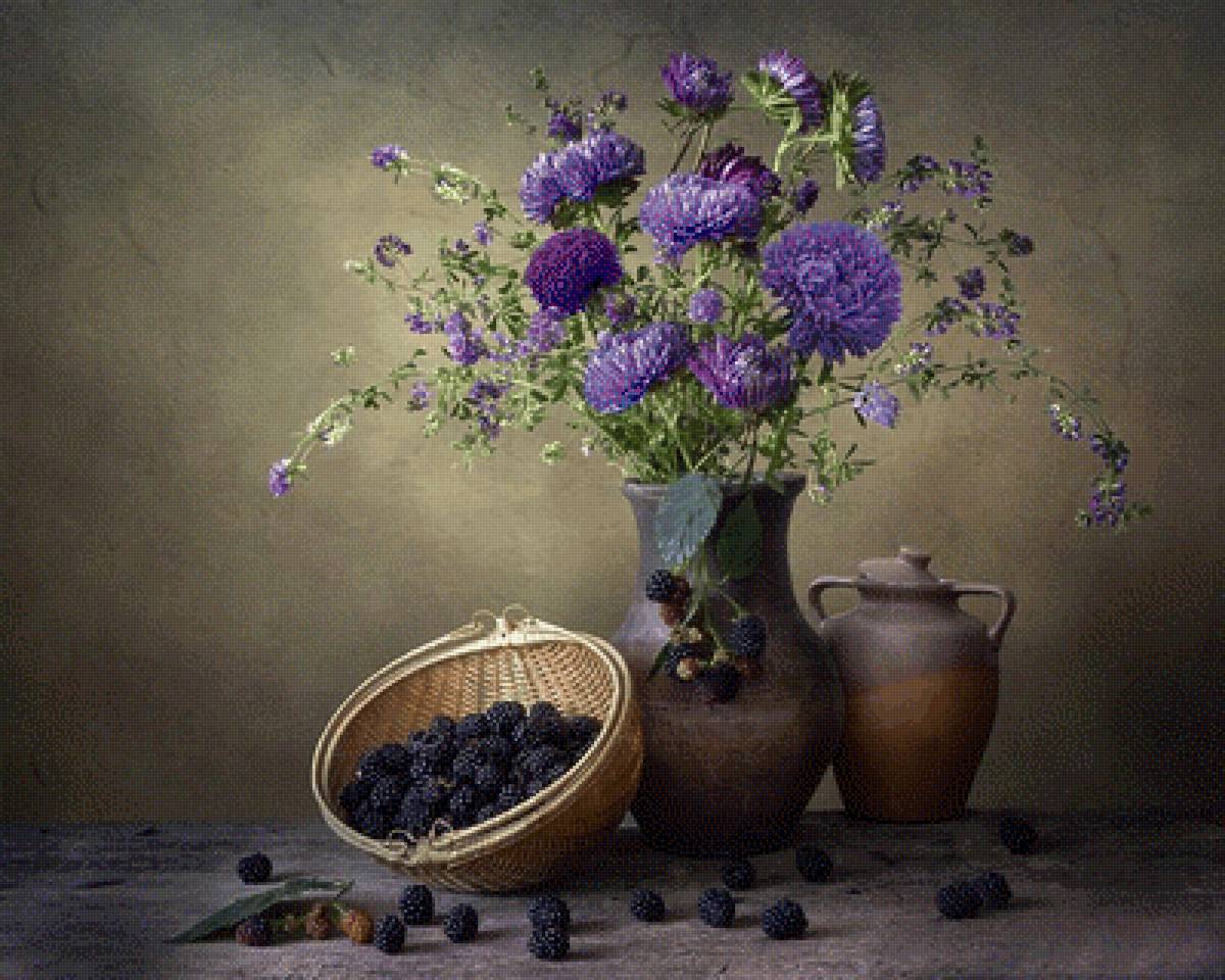 Астры и черника - астры, натюрморт, букет, ягоды, цветы, черника - предпросмотр