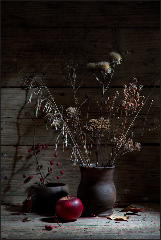 Ноябрь - натюрморт, яблоко - оригинал