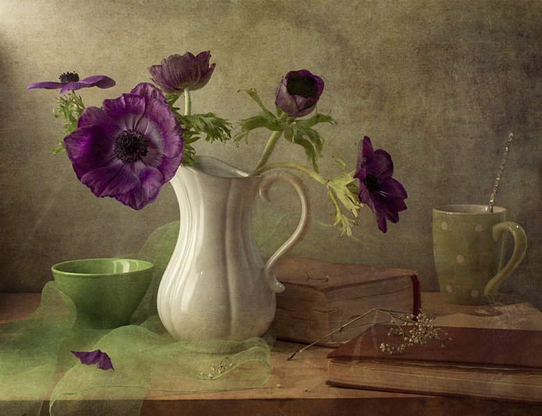 Анемоны - книги, букет, цветы, анемоны, натюрморт - оригинал