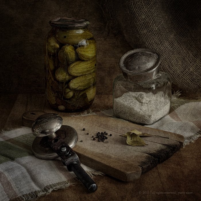 Засолка огурцов - натюрморт, огурцы - оригинал