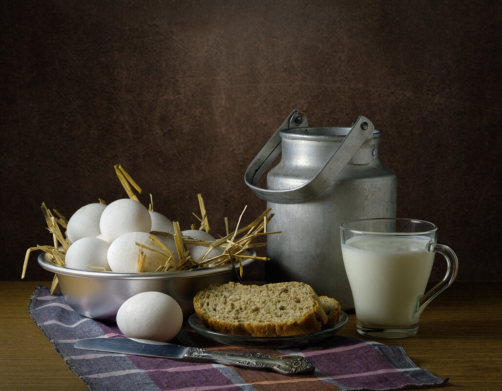 Деревенский натюрморт - натюрморт, яйца, хлеб, молоко, кувшин - оригинал