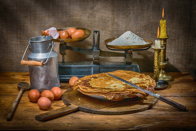 Блины - натюрморт, свечи, блины - оригинал