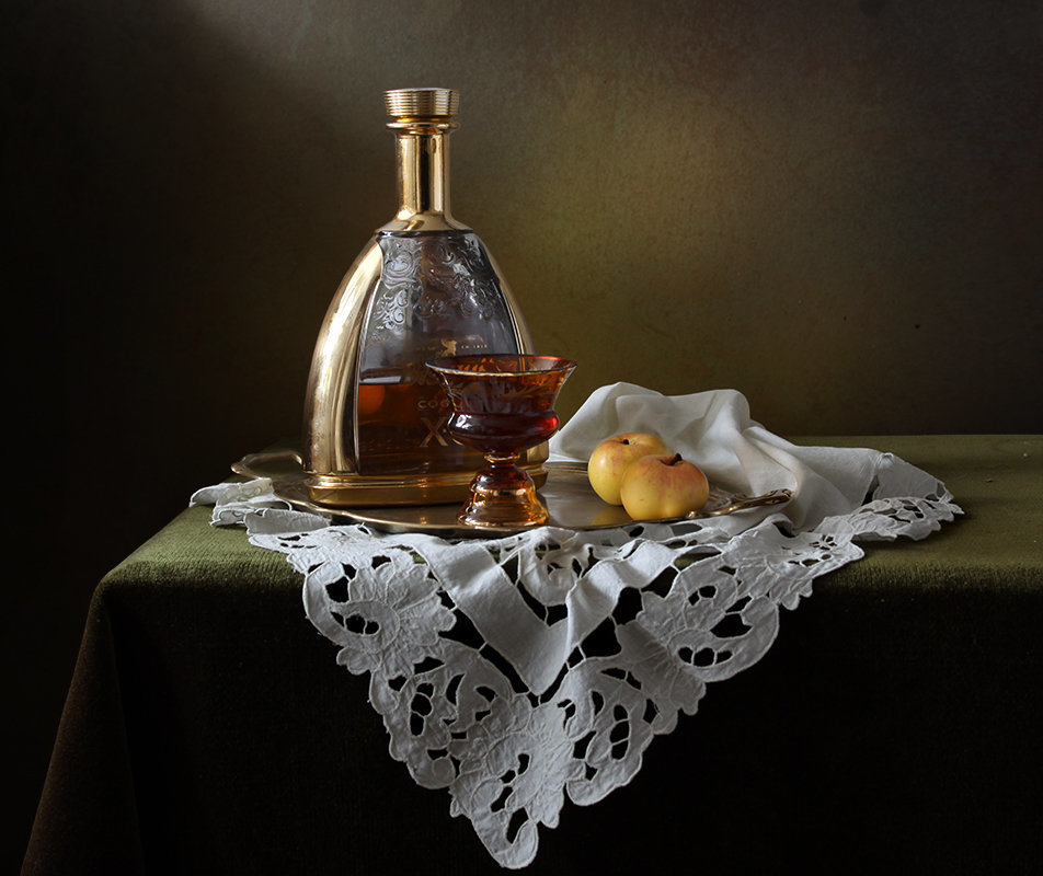 Ликер - натюрморт, ликер, яблоки - оригинал