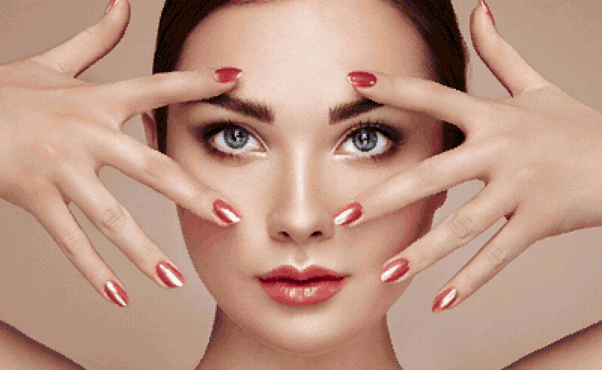 Девушка - девушка, маникюр - предпросмотр