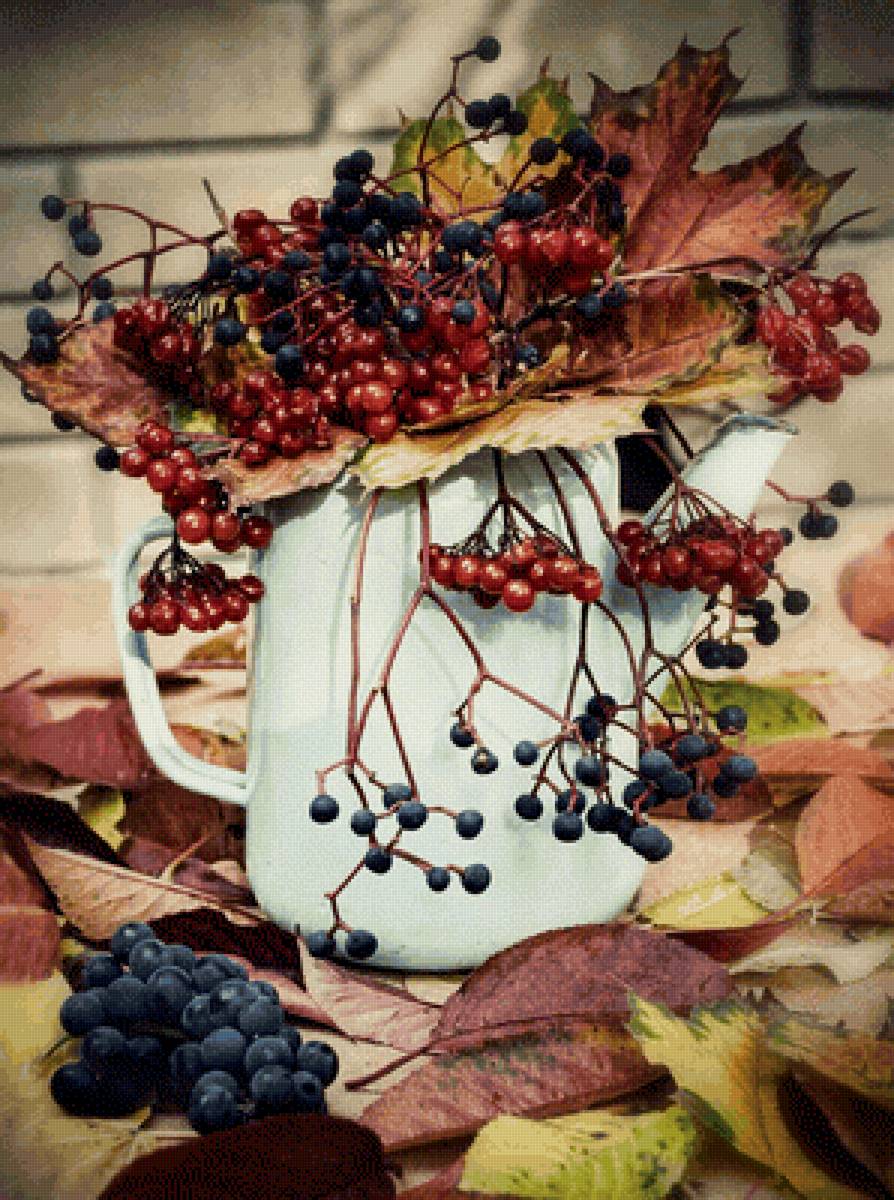 Снова осень... - ягоды, натюрморт, осень - предпросмотр