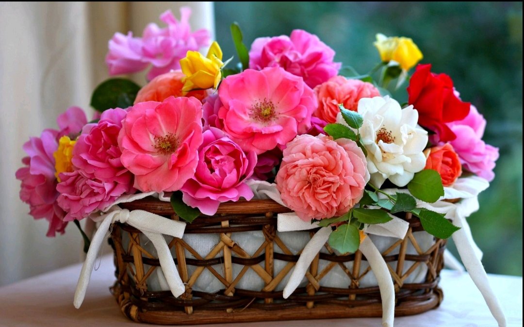 Корзинка с цветами - цветы, розы, для дома - оригинал