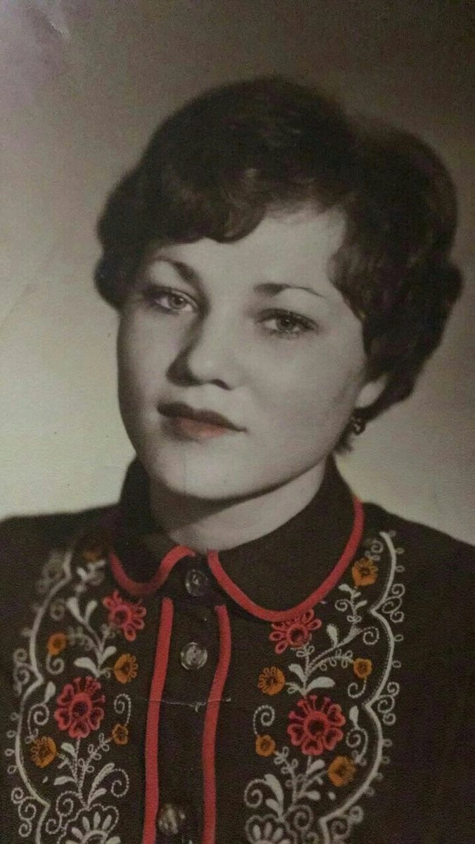 Мама в молодости - мама, красивые люди - оригинал