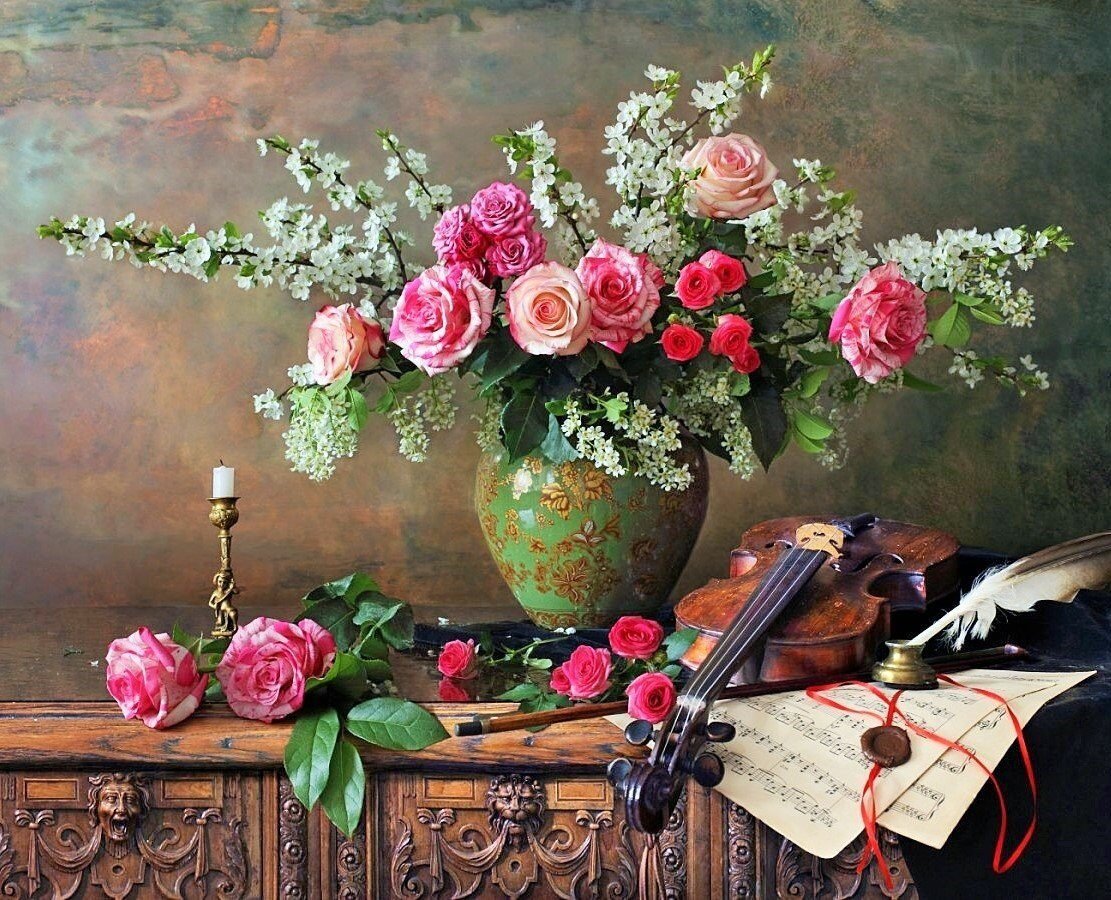 Розы и скрипка - цветы, скрипка, ваза, подсвечник, картина - оригинал