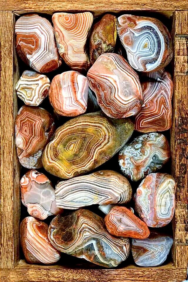 Камни в ящике - оригинал