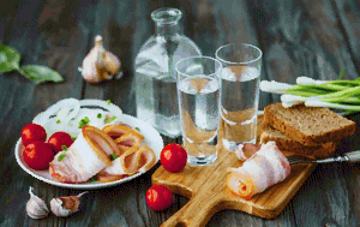 Застолье - сало, водка - предпросмотр