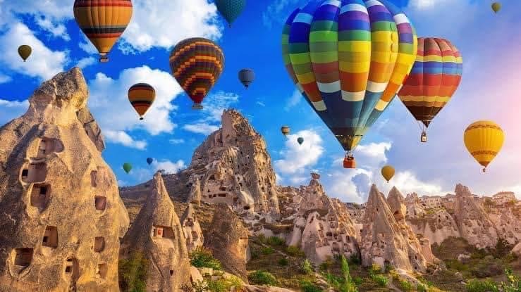 Каппадокия - скплы, турция, воздушный шар - оригинал