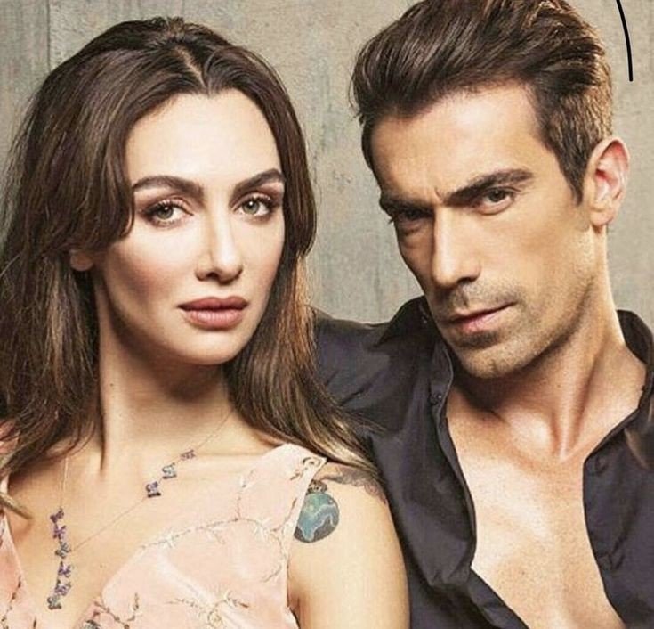 Черно белая любовь - женщина, актеры - оригинал