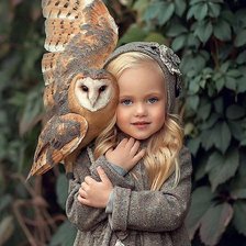 Схема вышивки «Niña búho»